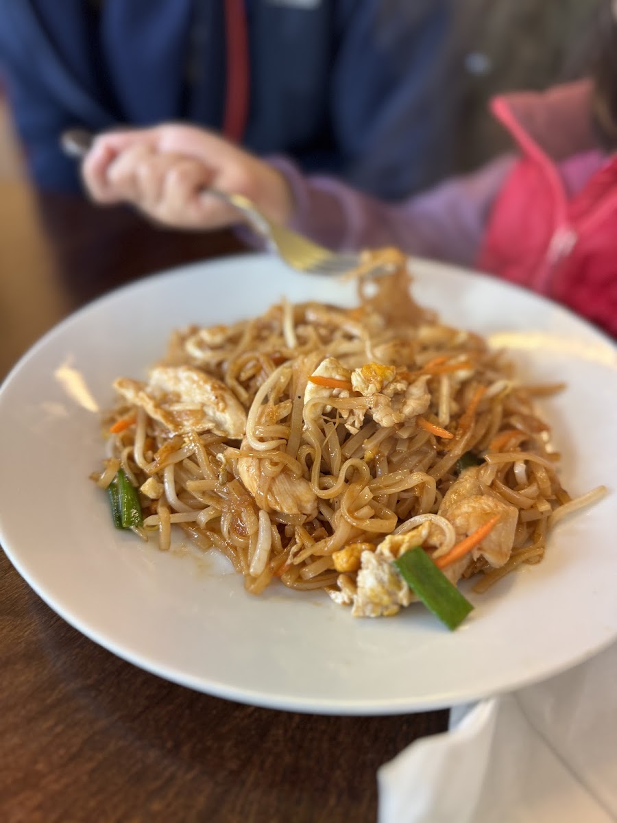 Omsin's Thai Takeaway Photos 2